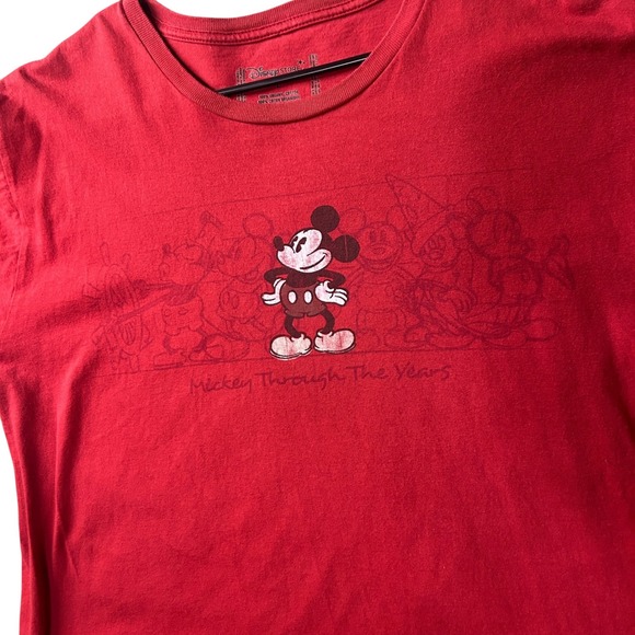 Vintage Disney Store Mickey Mouse Through The‎ Years Graphic Red T-Shirt - Picture 2 of 4